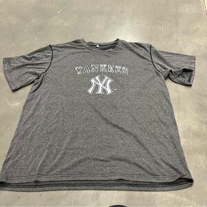 Yankees Tee
